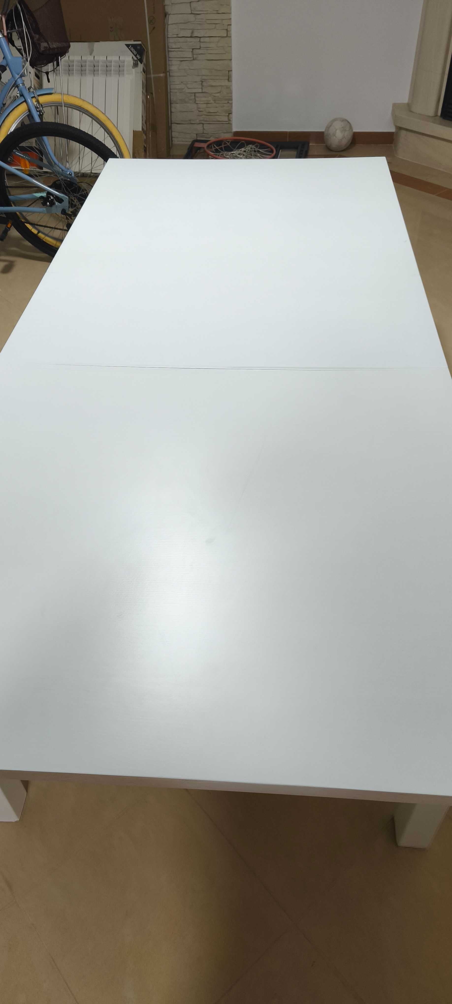 Mesa retangular de ótima qualidade
