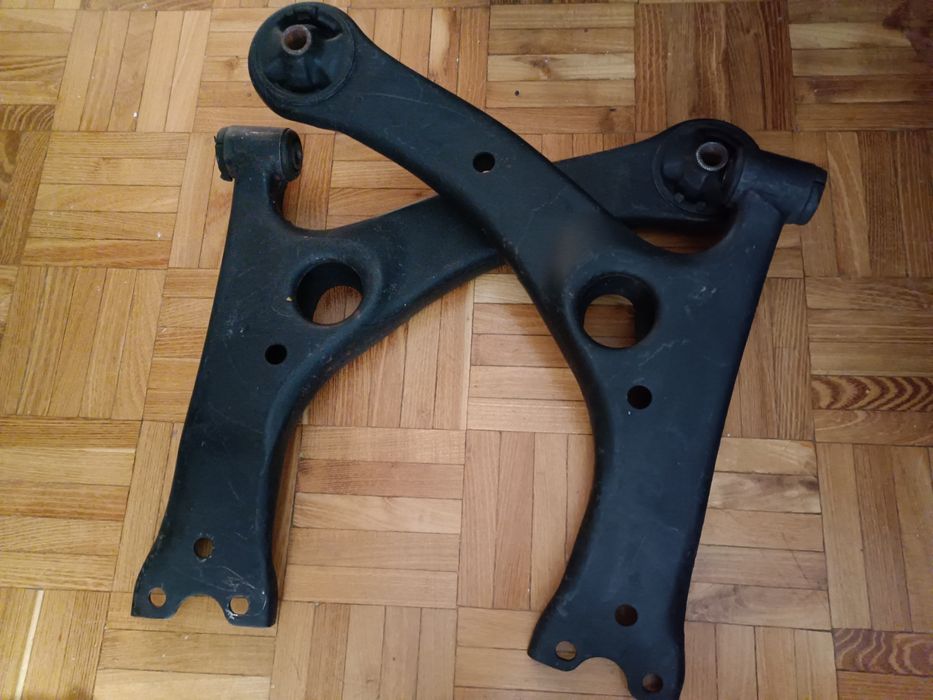 wahacze toyota corolla e12 kombi kpl