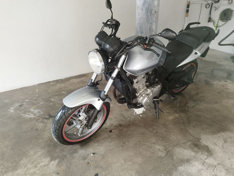 Honda CBF 500 ...