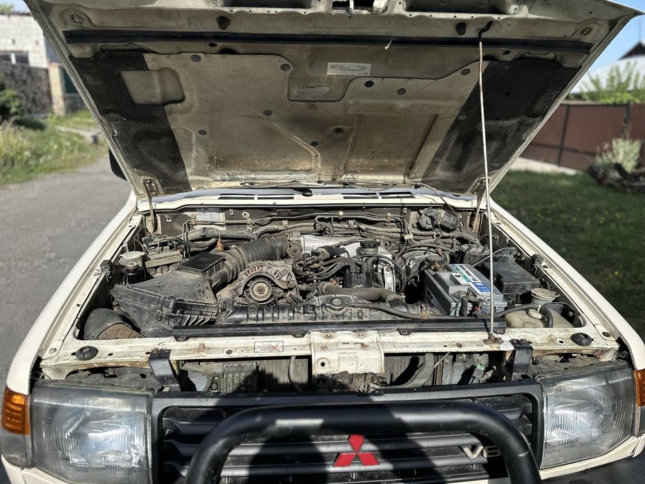 Pajero 3.0 бенз Коротиш.