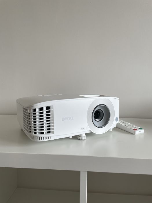 Projektor BenQ MX560