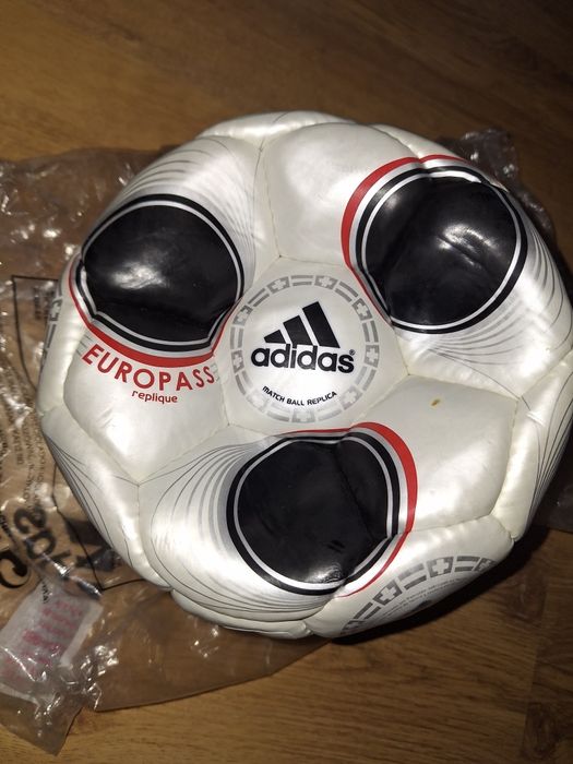 Nowa piłka Adidas Euro2008