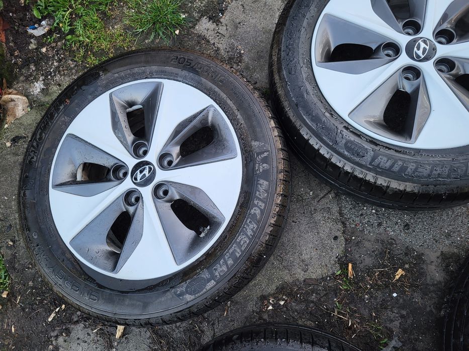 Felgi  16 5x114.3  kia   hyundai