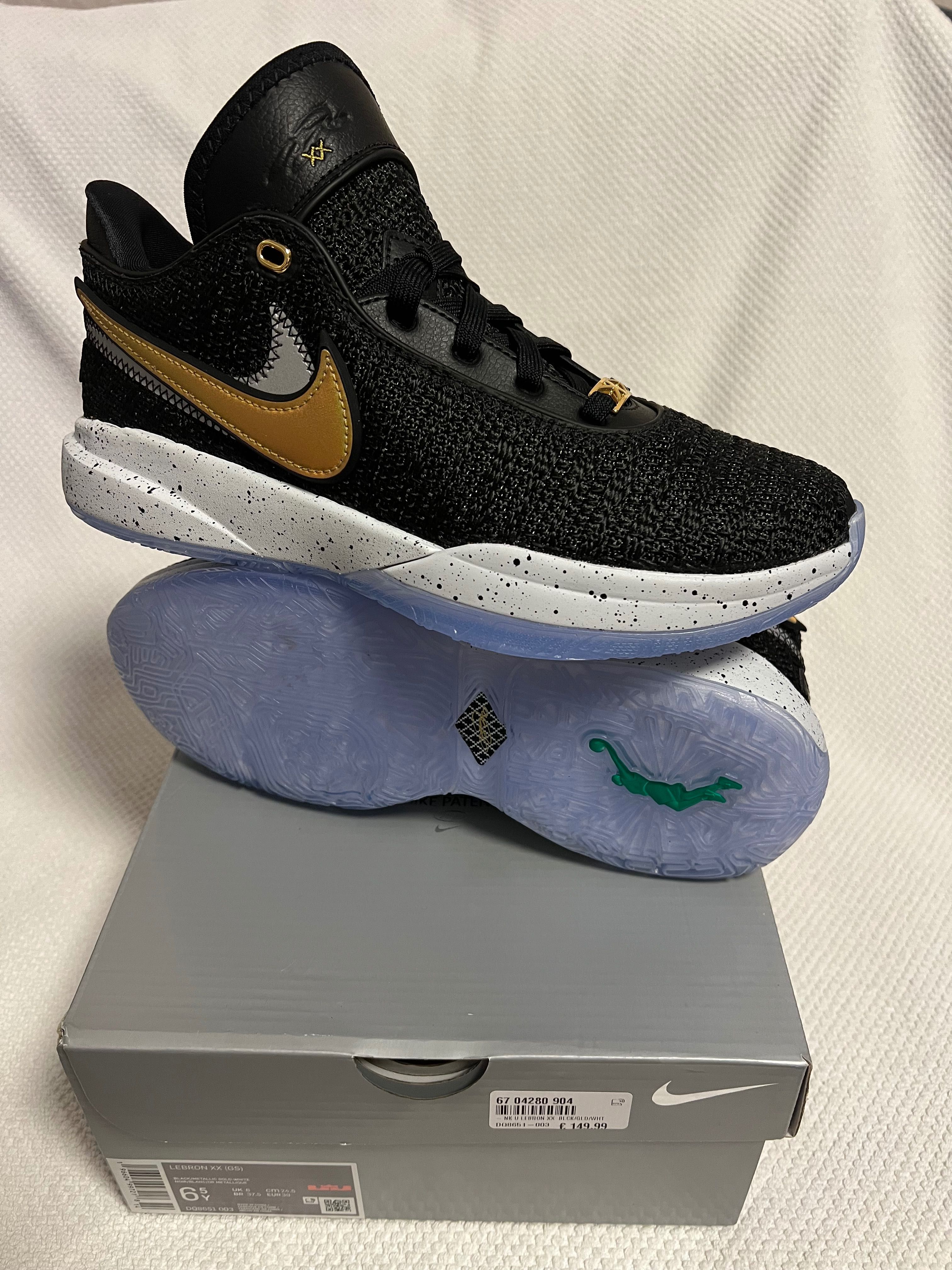LeBron James XX - nowe buty do koszykowki