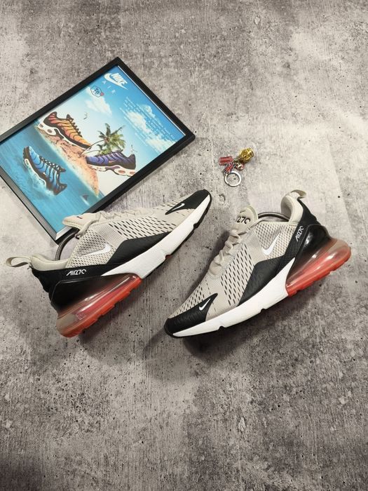 Кросівки Nike Air Max 270 Light Bone