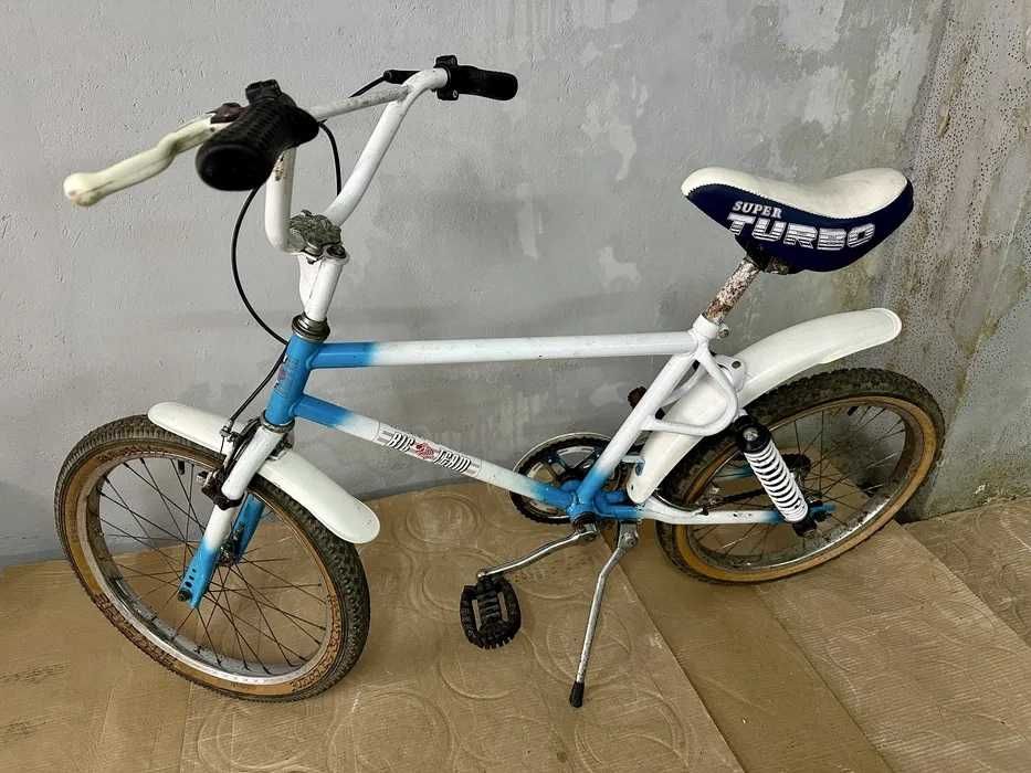 Bicicleta BMX BT - “vintage”