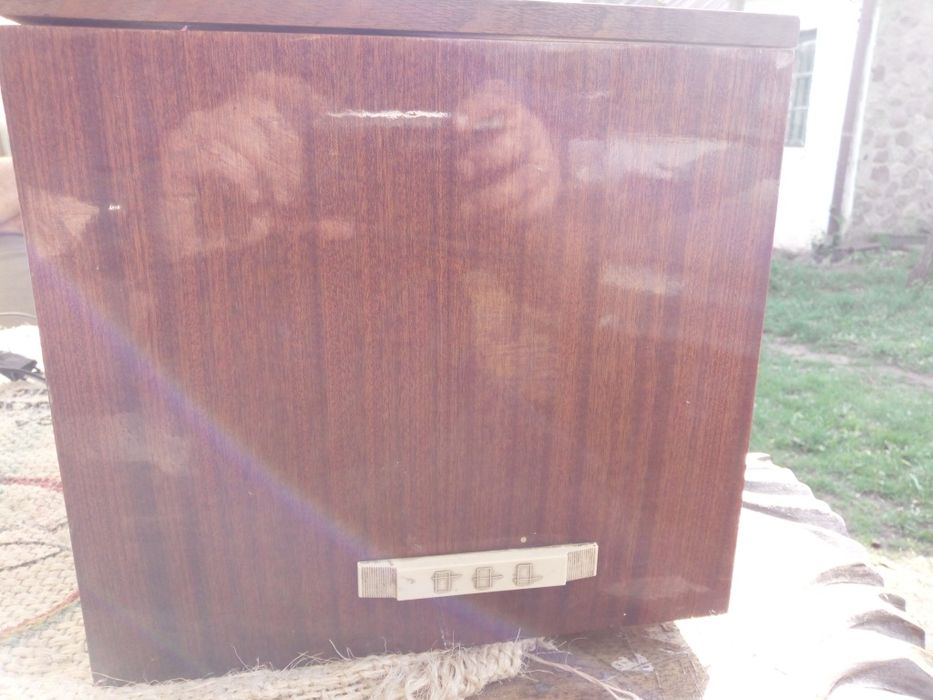 Gramofon z radiem Ballada 2267A – vintage PRL – stan nieznany

Sprzeda