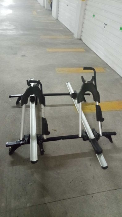 Barras de tejadilho com suportes