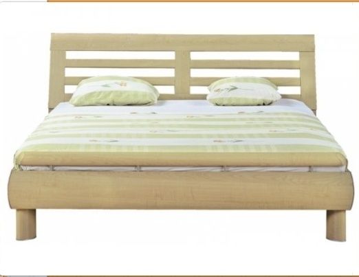 Кровать с матрасом