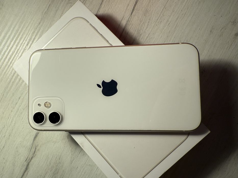 IPhone 11 128gb biały