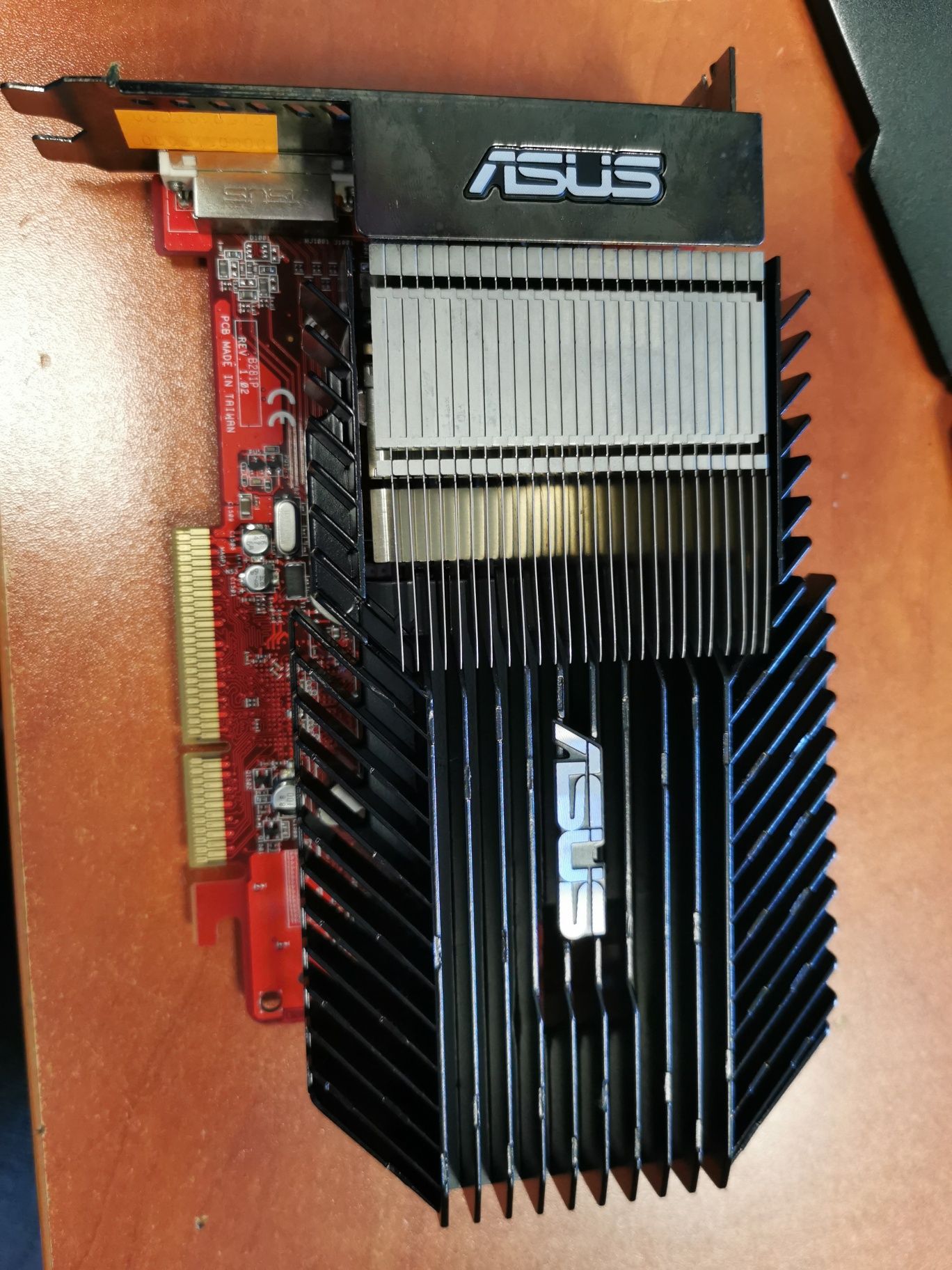 Karta Graficzna Radeon HD3650  AGP do RETRO PC 512MB