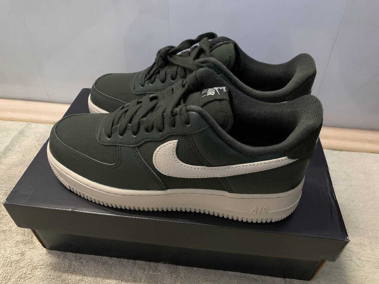 Нові оригінальні кросівки Nike Air Force 1 `07 LX DV7186301