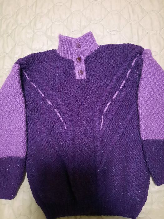 Свитер теплый детский, ручная вязка