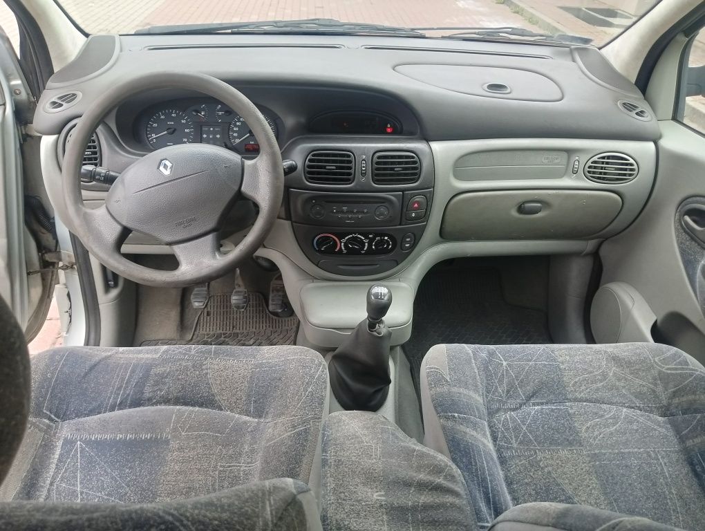 Sprzedam Renault Scenic Lift