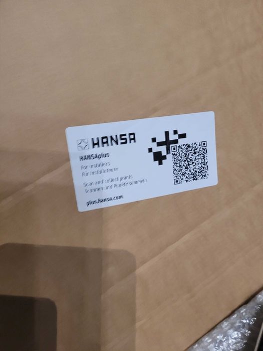 Deszczownica z ramieniem 357 mm Hansa Viva kwadratowa 250x250 chrom