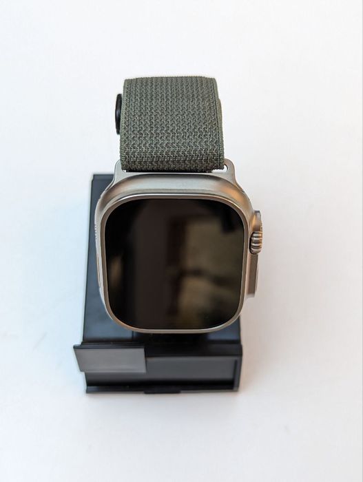 Apple Watch Ultra 49mm Titanium Case with Ocean Band / Trail Loop 450$