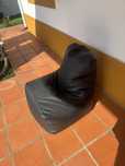 Puff em napa preto