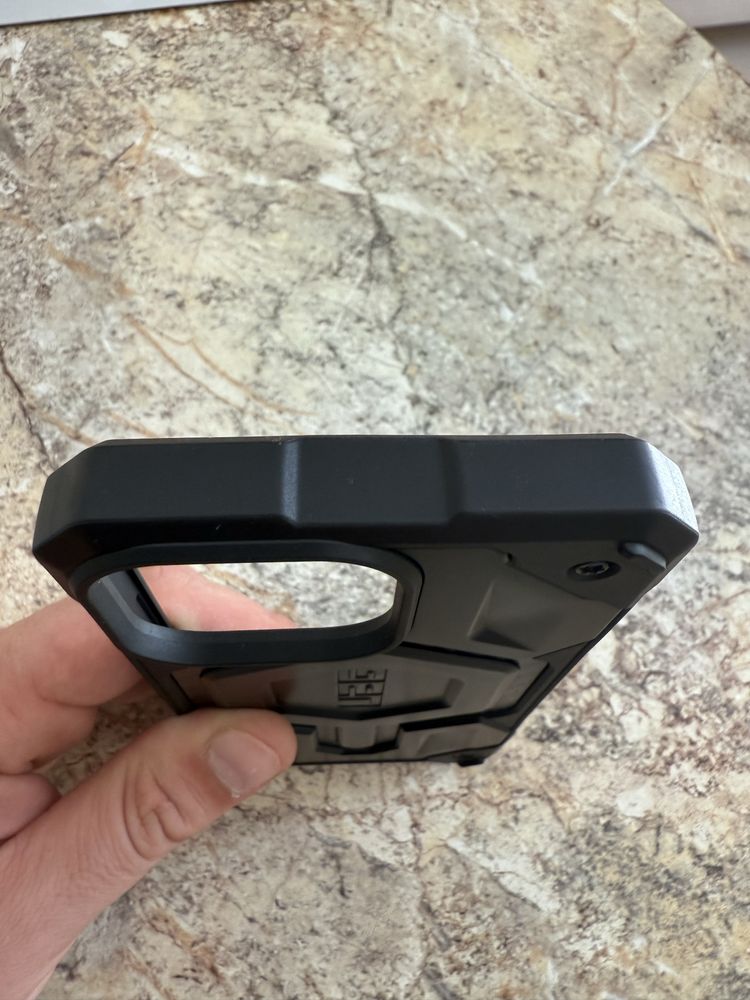 Чохол чехол UAG Monarch Pro MagSafe для на iPhone 14 Pro Max