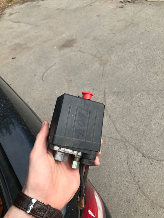 Регулятор давления для компрессора