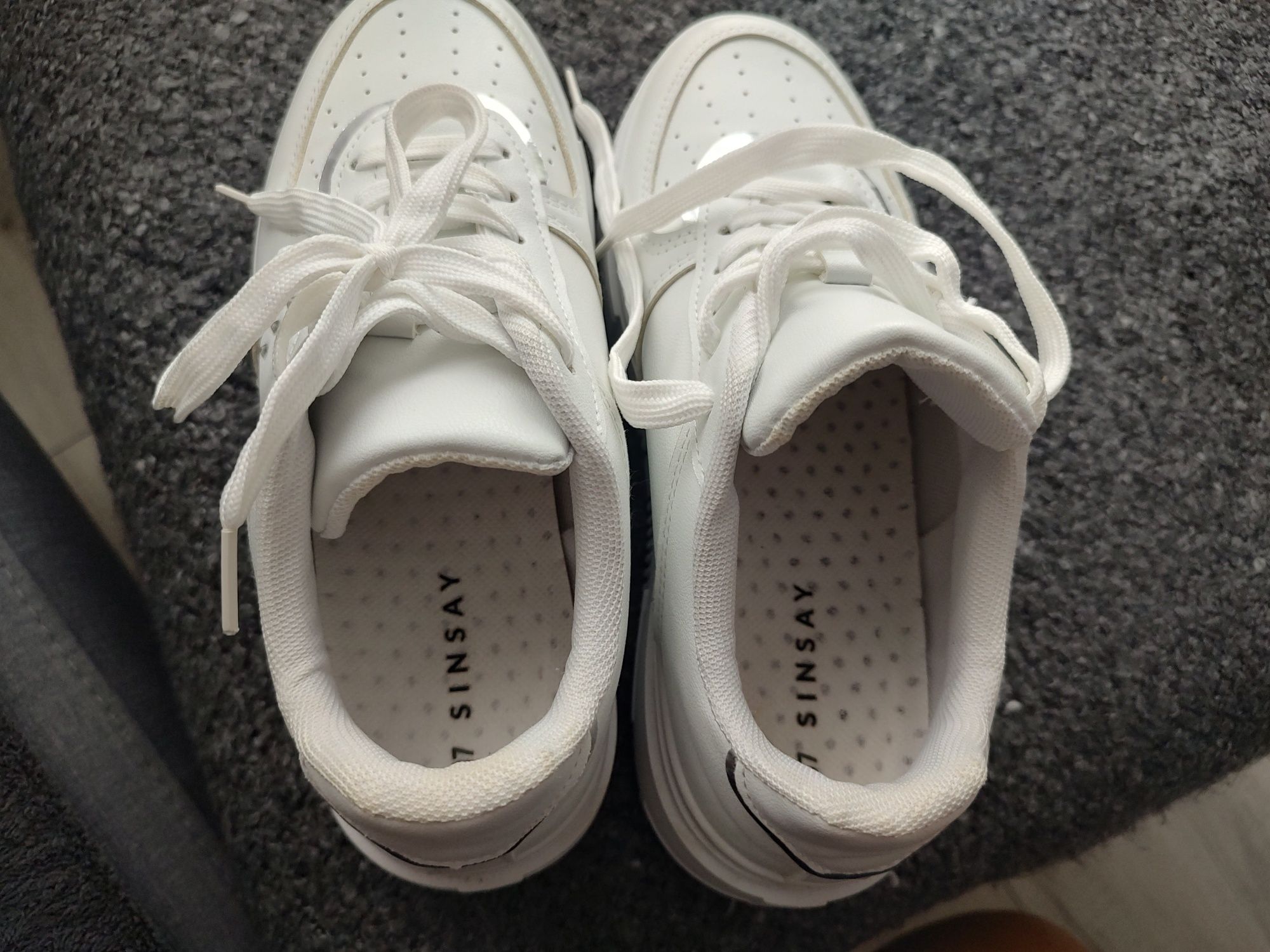 Buty sneakersy białe Sinsay róż.37
