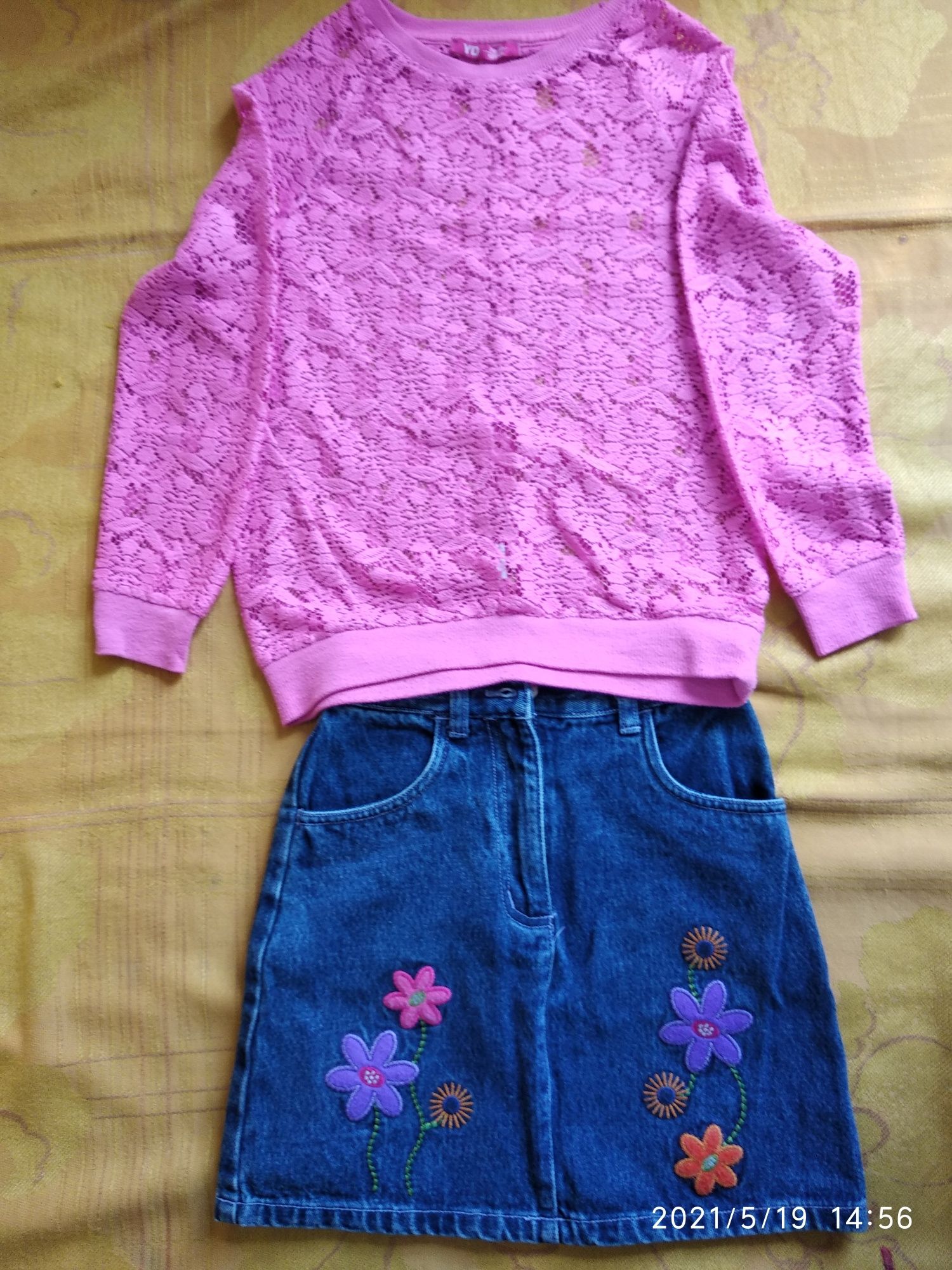 Одежда на девочку 5-6лет (кофты, реглан, лосины)