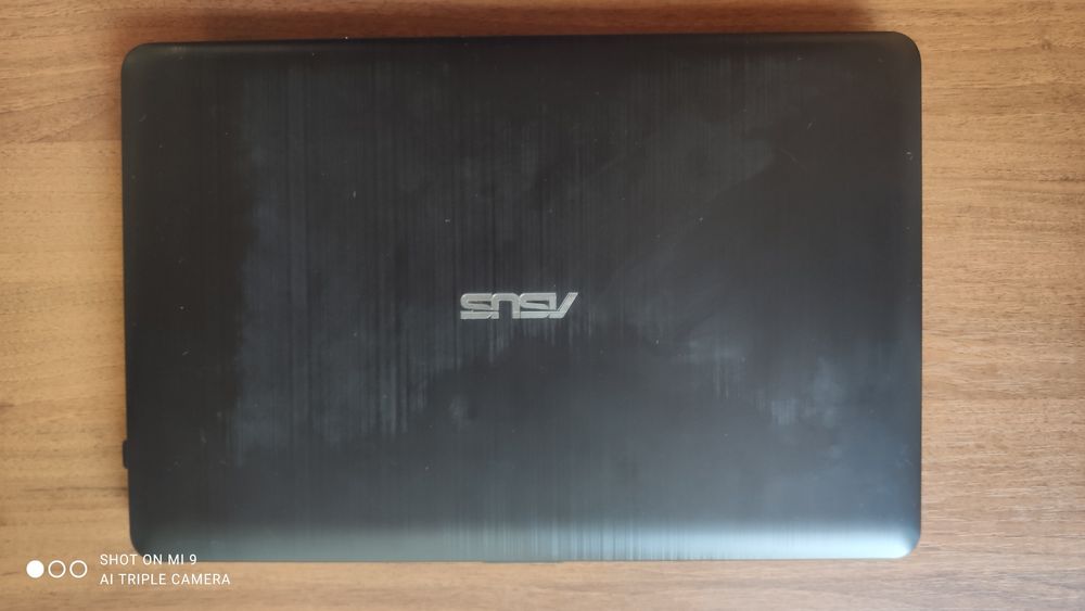 Ноутбук asus r541n
