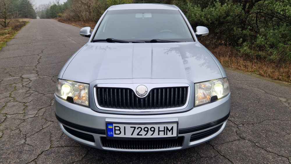 Автомобиль Skoda Superb
