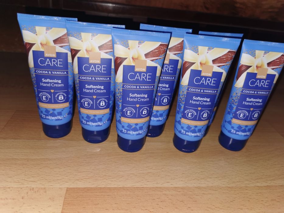 Zmiękczający krem do rąk Avon Care Kakao i Wanilia 75 ml