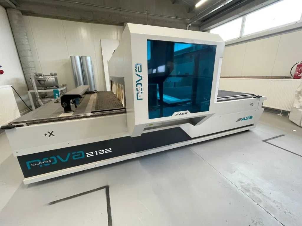 Frezarka CNC AES Stół roboczy 2100x3200 2 pompy Becker używana 2019