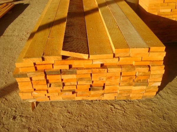 Дошка вільха (необрізна, суха, столярна, 32 мм та 52 мм)