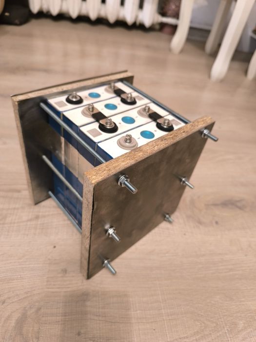 Готова збірка 1.37 кВт*г АКБ 13.2В LiFePO4 із бмс