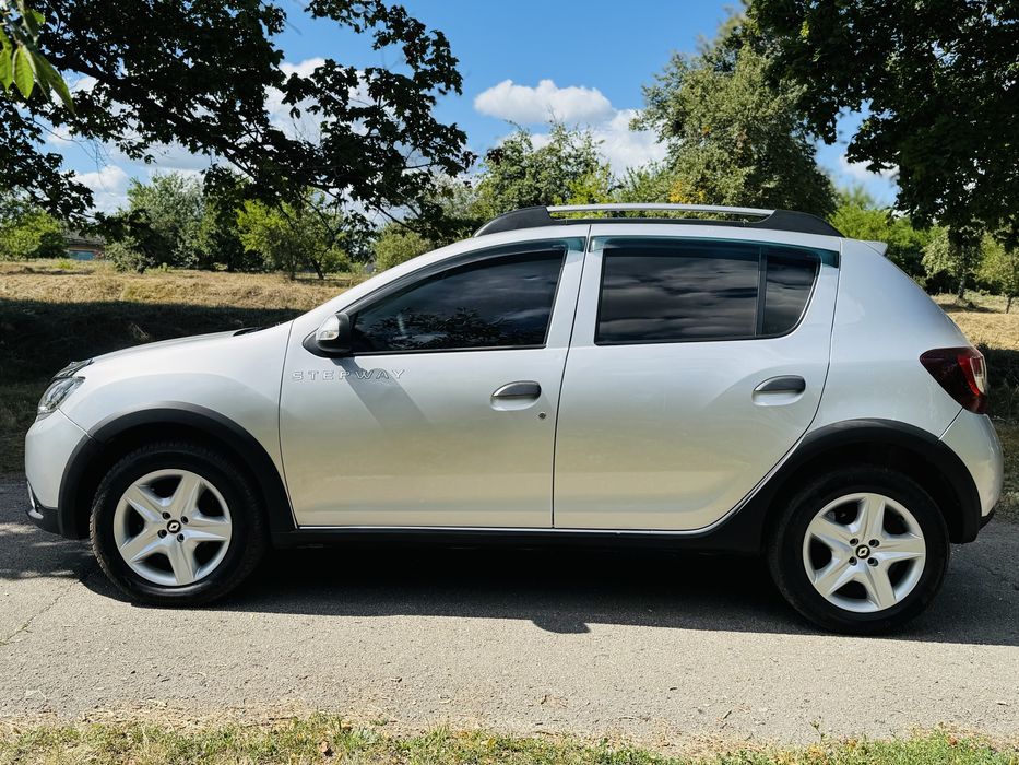 Renault Sandero StepWay 1.5dCi ZEN 2015 рік