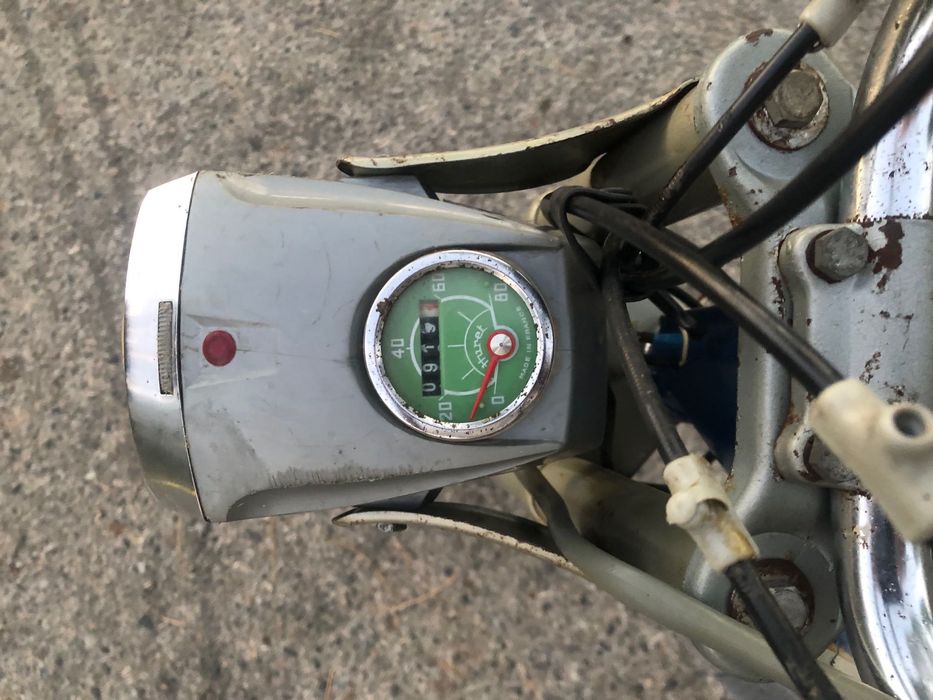 Puch ciclomotor com pedais 50cc anos 70 P/fixo