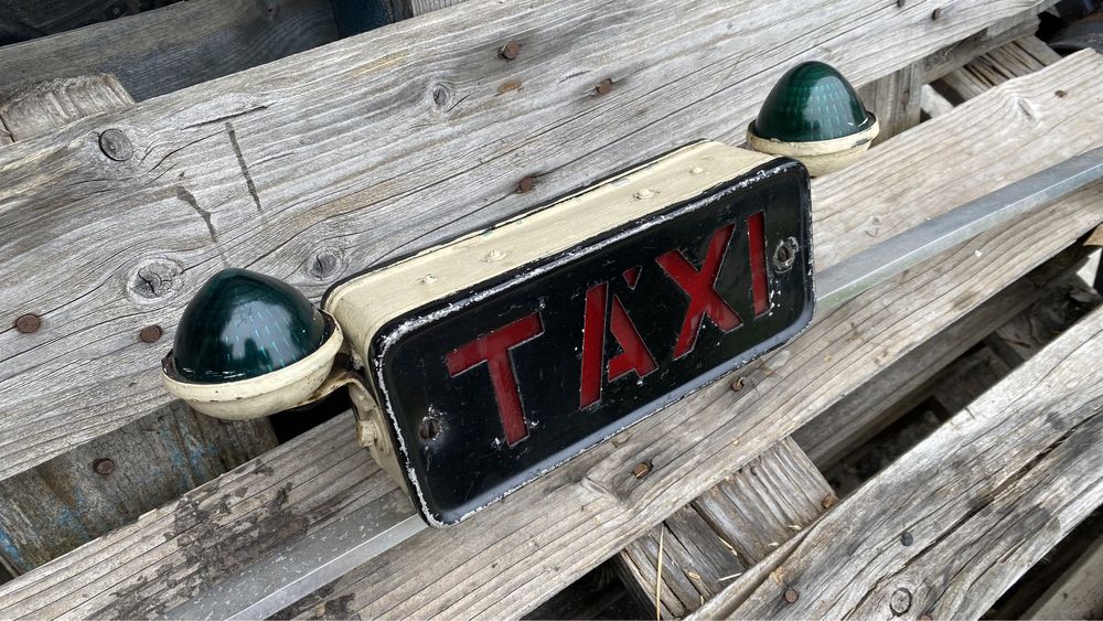 Placa luminosa / lanterna taxi