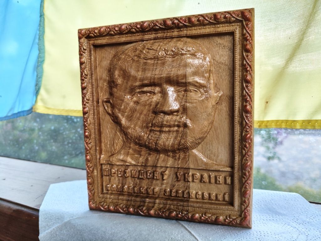Ваш портрет на дереві.На прикладі портрета Президента України. 3D.Дуб.