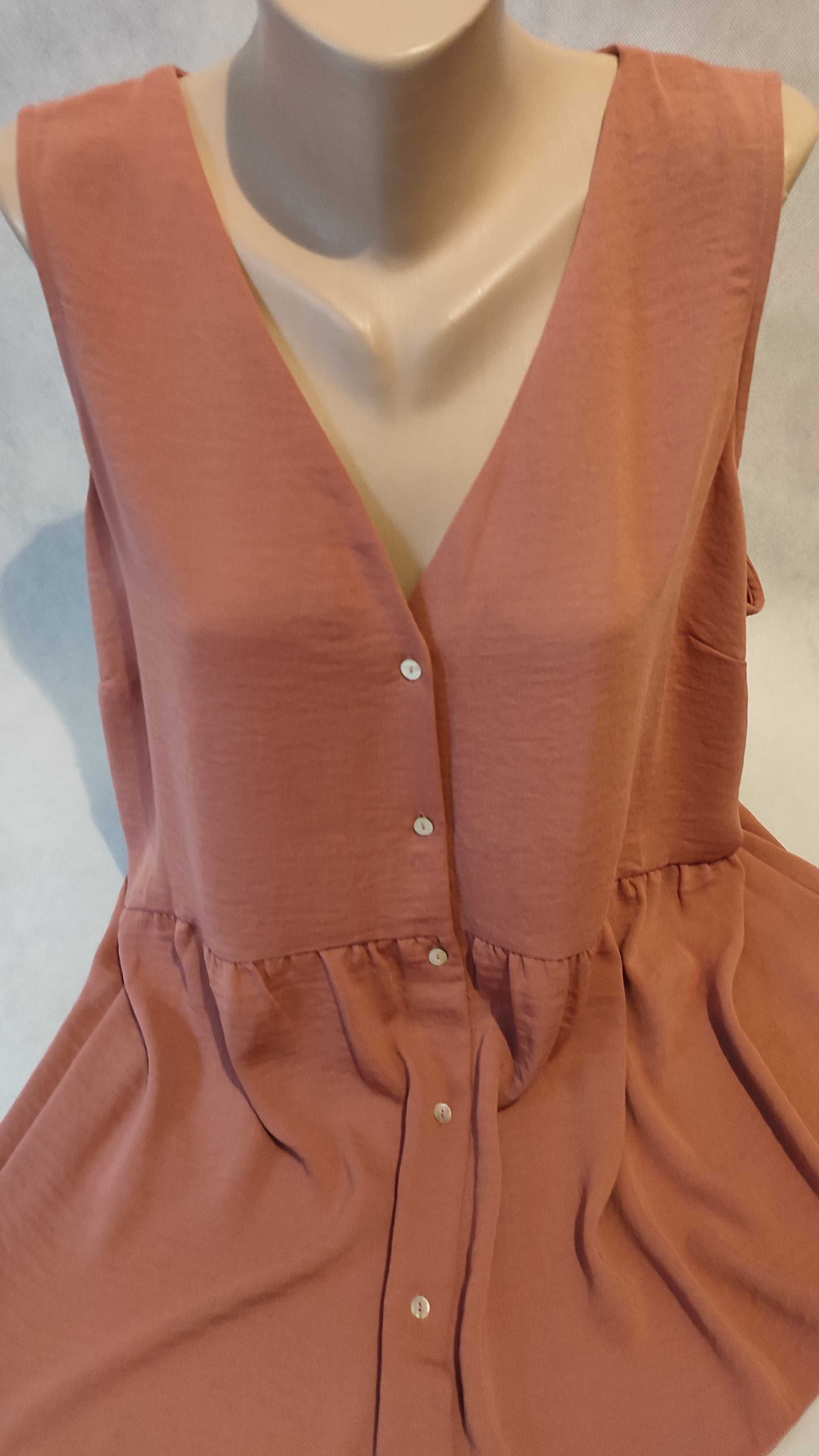 Bluzka damska bez rękawów dekolt V plus size zapinana na guziki