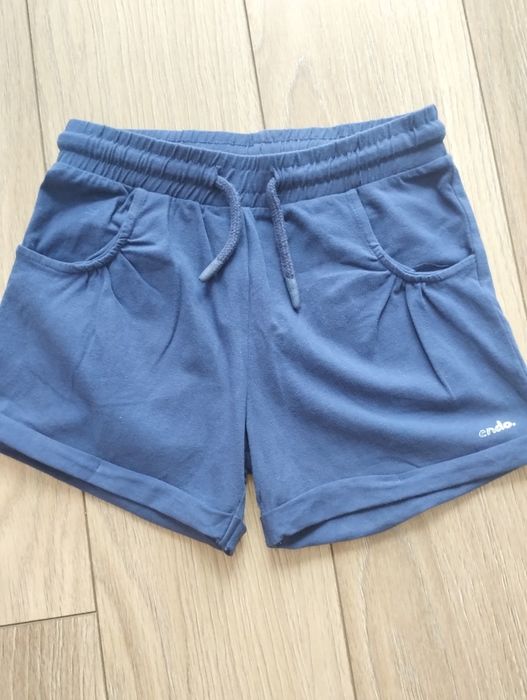 Spodenki dziewczęce  na w-f 128 cm