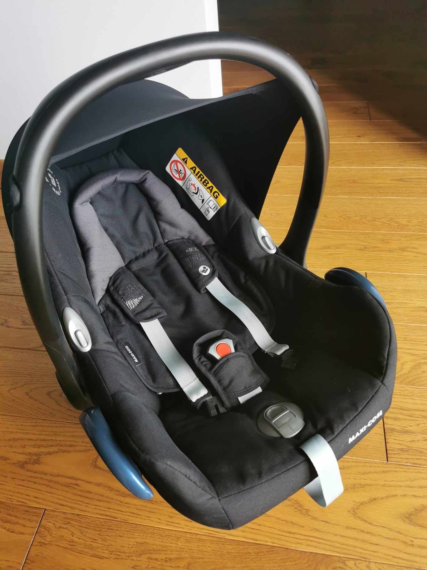 Maxi-Cosi Cabriofix Fotelik Samochodowy 0-13kg
Frequency Black