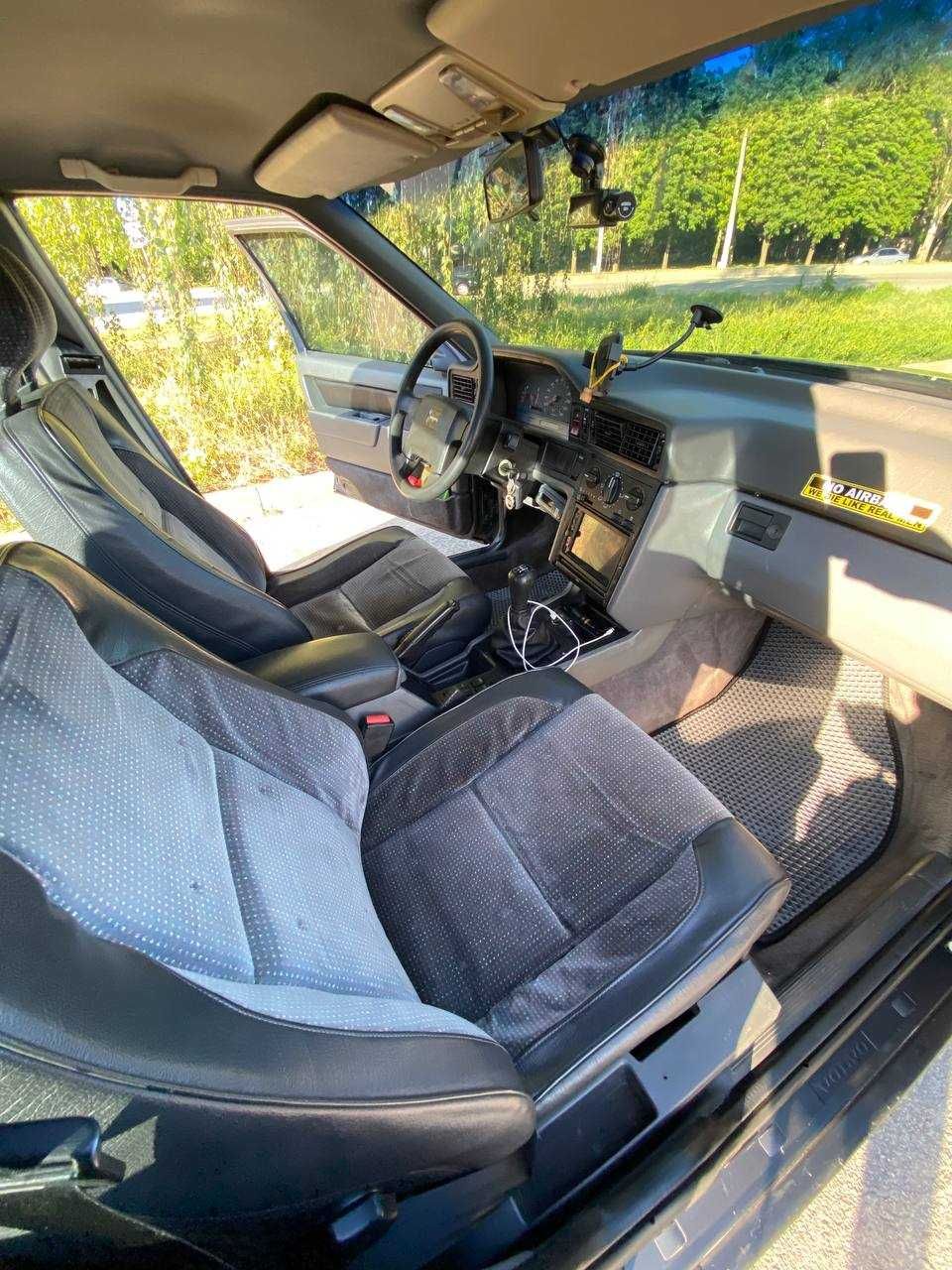 Срочно !!!Продам Volvo 850 (1992) бензин  2.4л