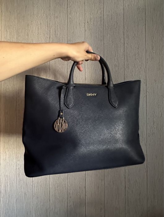 Сумка DKNY темно-синя