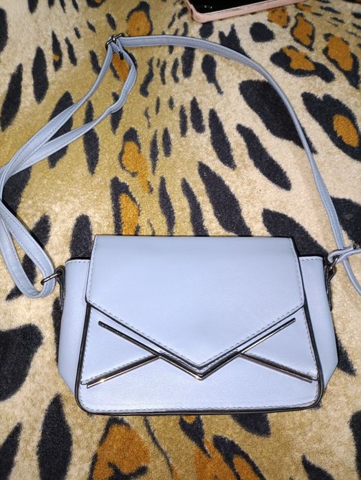 Сумочка через плече