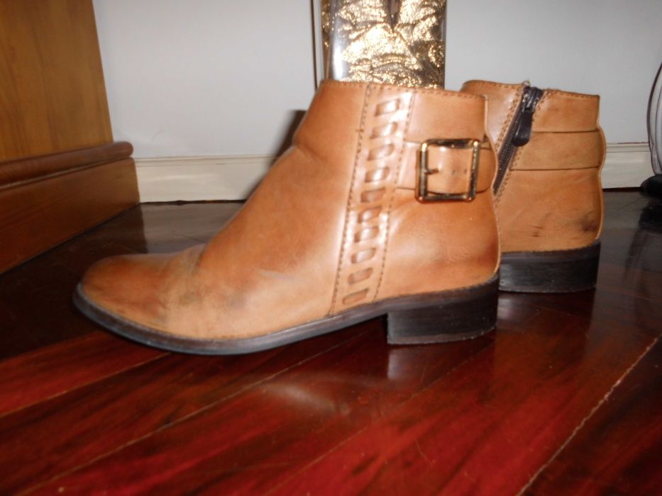 Botas Camel bom estado