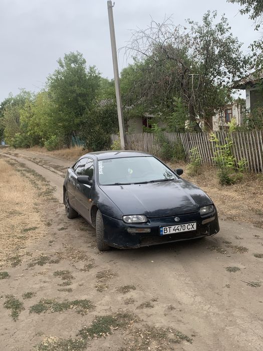 Продам машину Мазду 323f