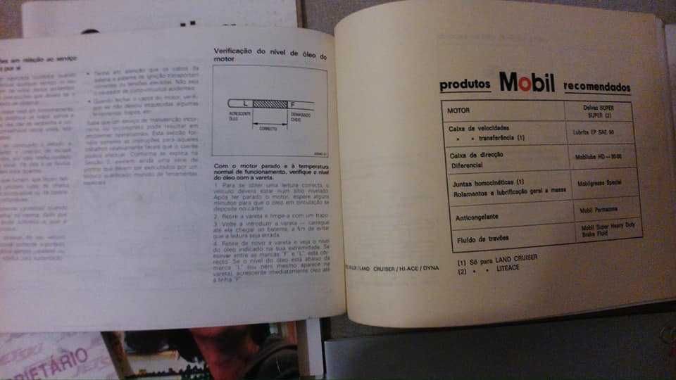 Manuais de Utilizador, Livros de Manutençao.