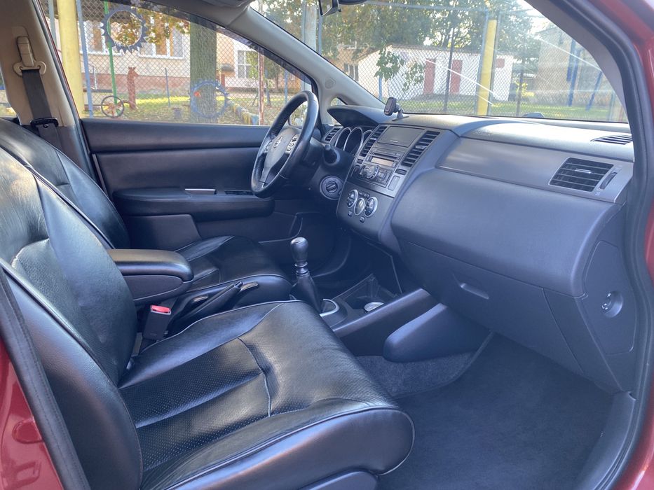 Продам Nissan Tiida