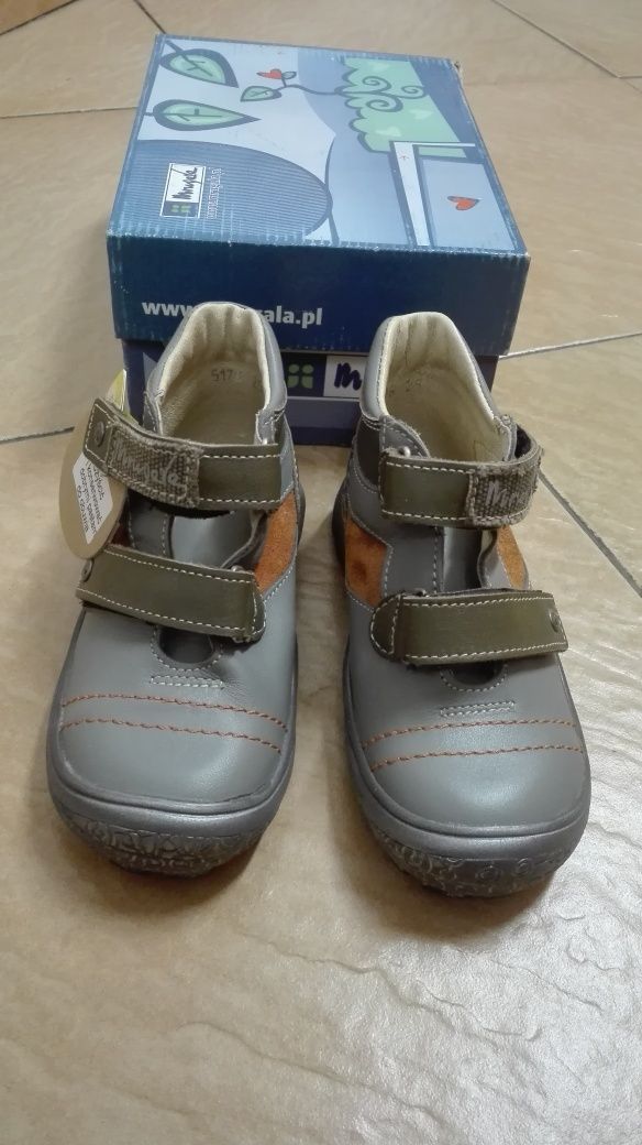 NOWE buty trzewiki Mrugała rozmiar 19