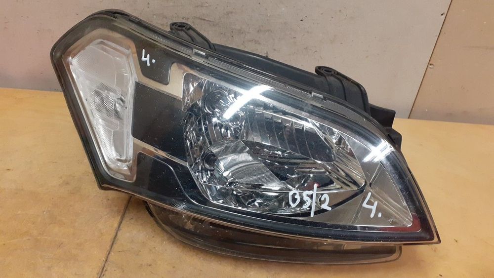 X. LAMPA PRZOD PRZEDNIA PRAWA KIA SOUL 08-11r