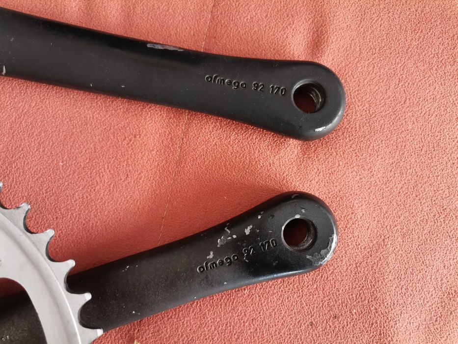 korba OFMEGA włoska jednorzędowa single speed  ostre koło superlekka