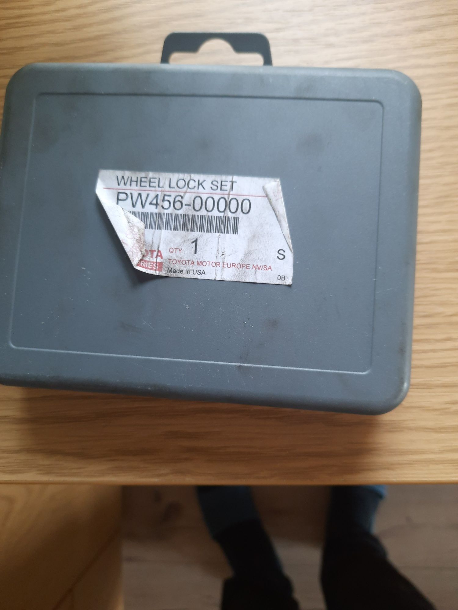 Śruby zabezpieczające toyota