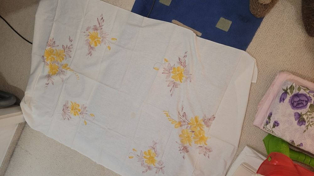 Obrus  w kwiaty  90x140cm